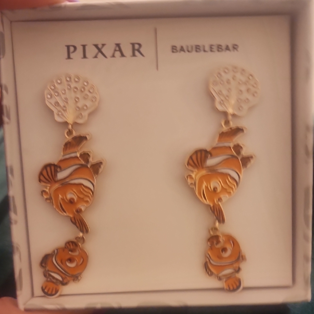 BaubleBar Pixar Finding Nemo Earrings - Picture 3 of 4